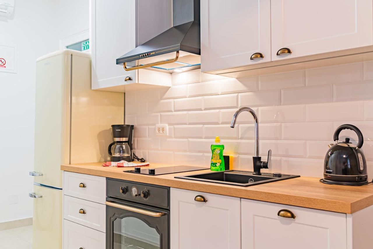 Apartman Lena Centar بول المظهر الخارجي الصورة